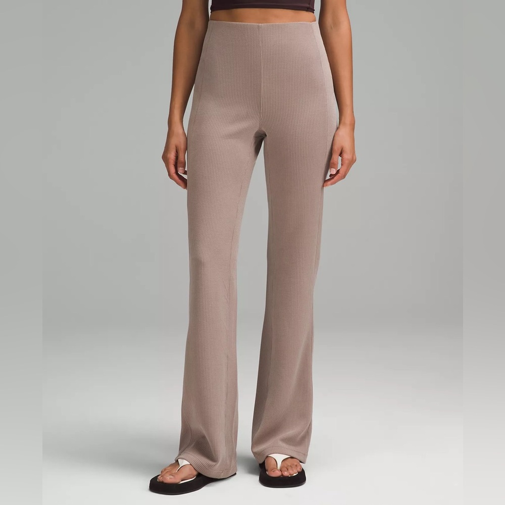 Lululemon Ribbed Softstreme Flared Pant Regular size 2/4/8 Taupetastic TPTC
